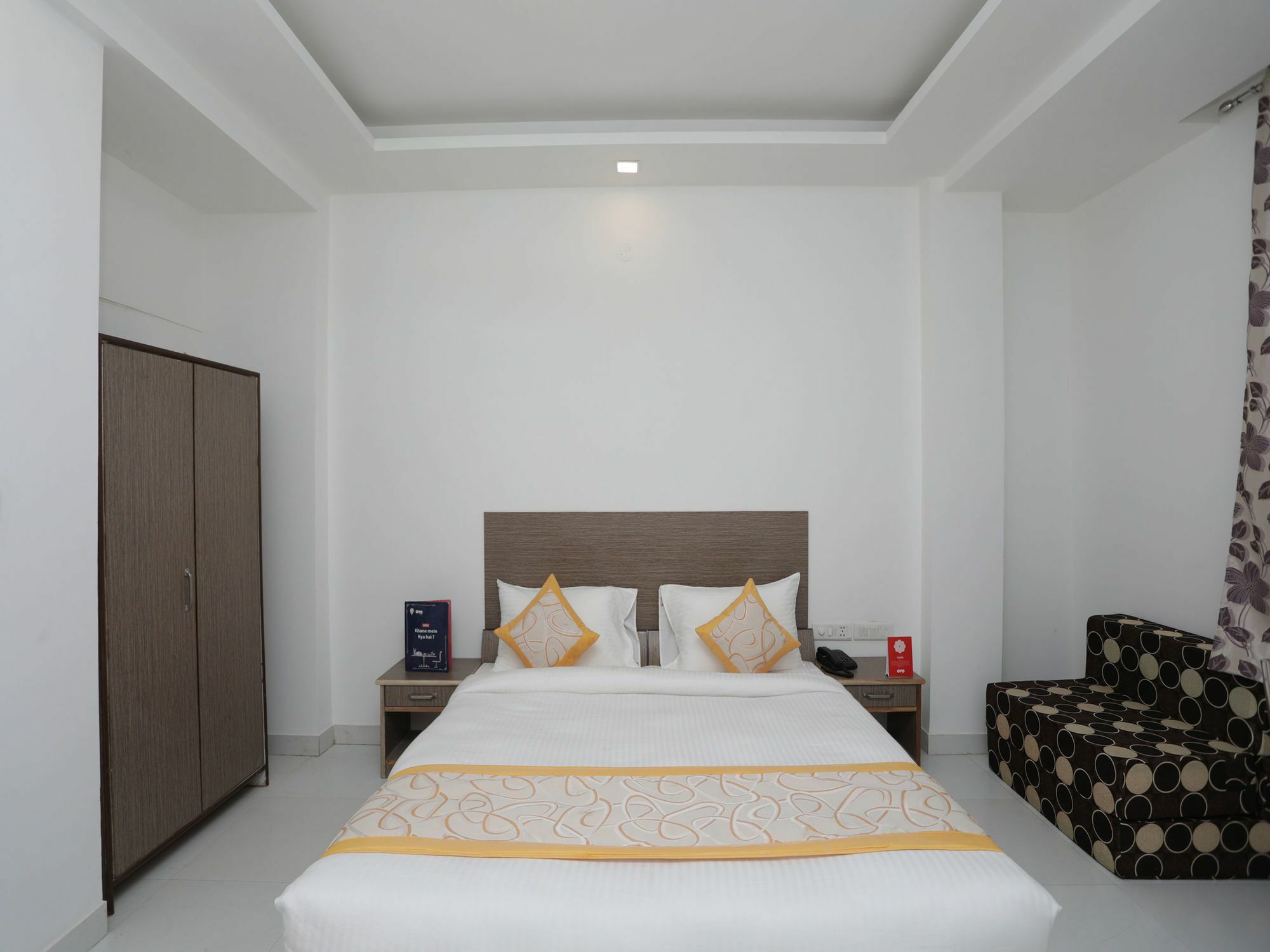 Oyo Hotel Qubic Stay Új-Delhi Kültér fotó