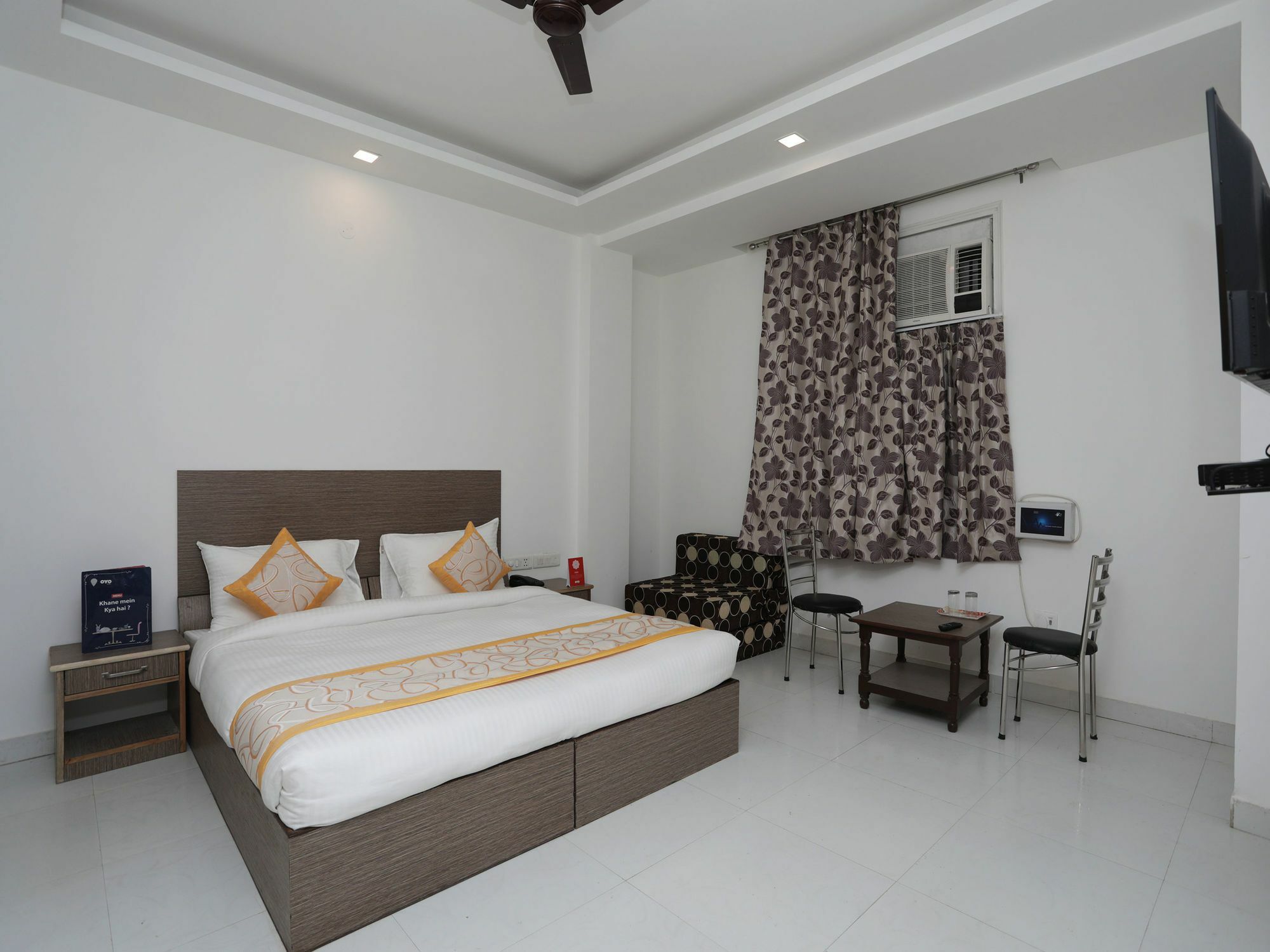 Oyo Hotel Qubic Stay Új-Delhi Kültér fotó